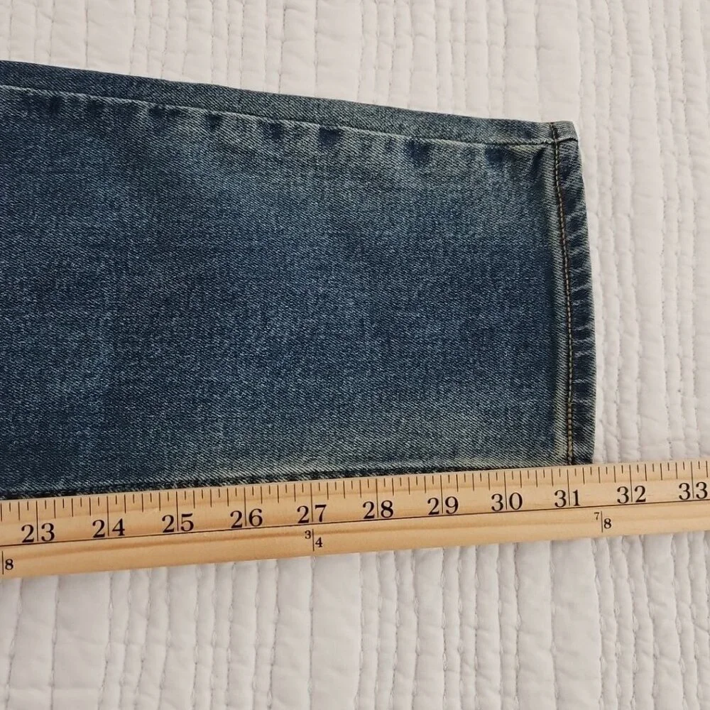 Old Navy Athletic Taper Jeans Men's 31x32‎ Med Wash Stretch Denim EUC Classic